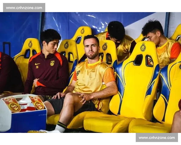 归化后身价微跌仍居榜首!塞尔吉尼奥稳坐中国男足第一国脚 归化后身价微跌仍居榜首!塞尔吉尼奥稳坐中国男足第一国脚