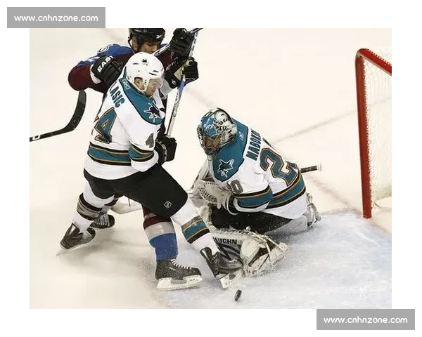 北京少年王浩西创历史！圣荷西鲨鱼队次轮首位选中中国冰球新星